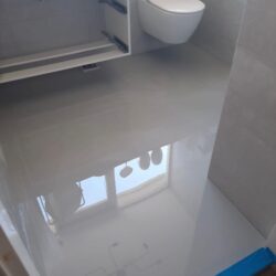 Revebo-projecten-gietvloer-badkamer-2